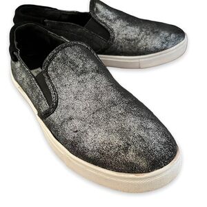 4 for $20 SALE! Steve Madden Ethyn Metallic Leather Sneakers, Gunmetal, Size 9M